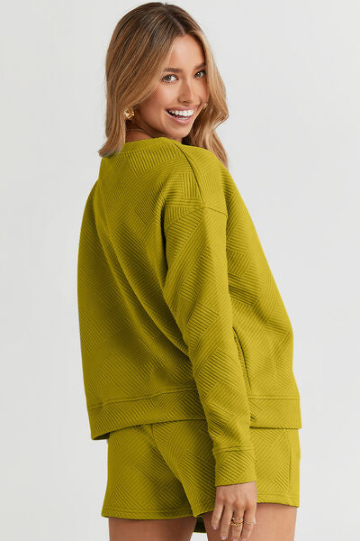 5 Comfy Textured Shorts Outfit (S - 2X)