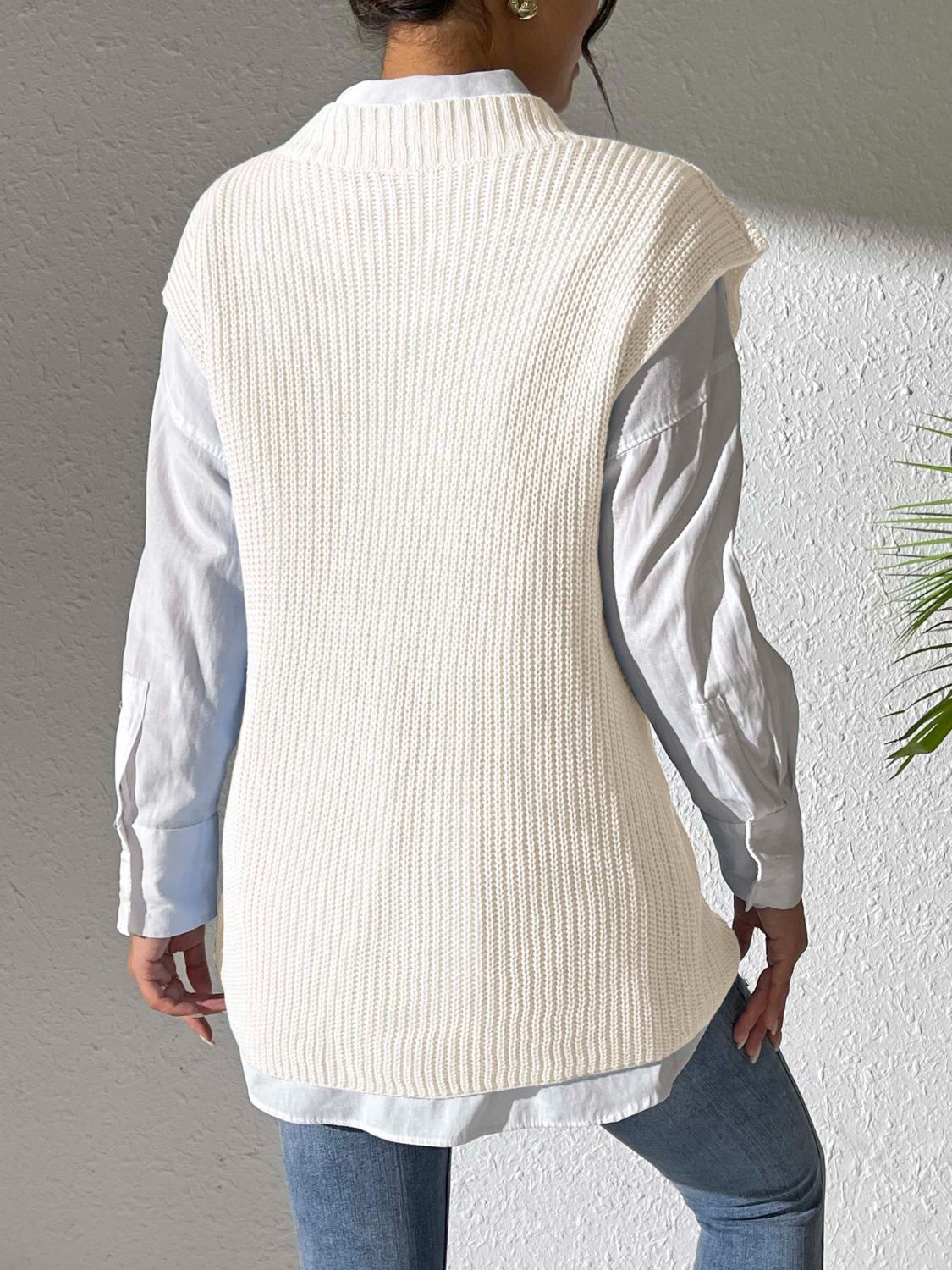 Classic Pearl V-Neck Sweater Vest in 5 Colors Onsize