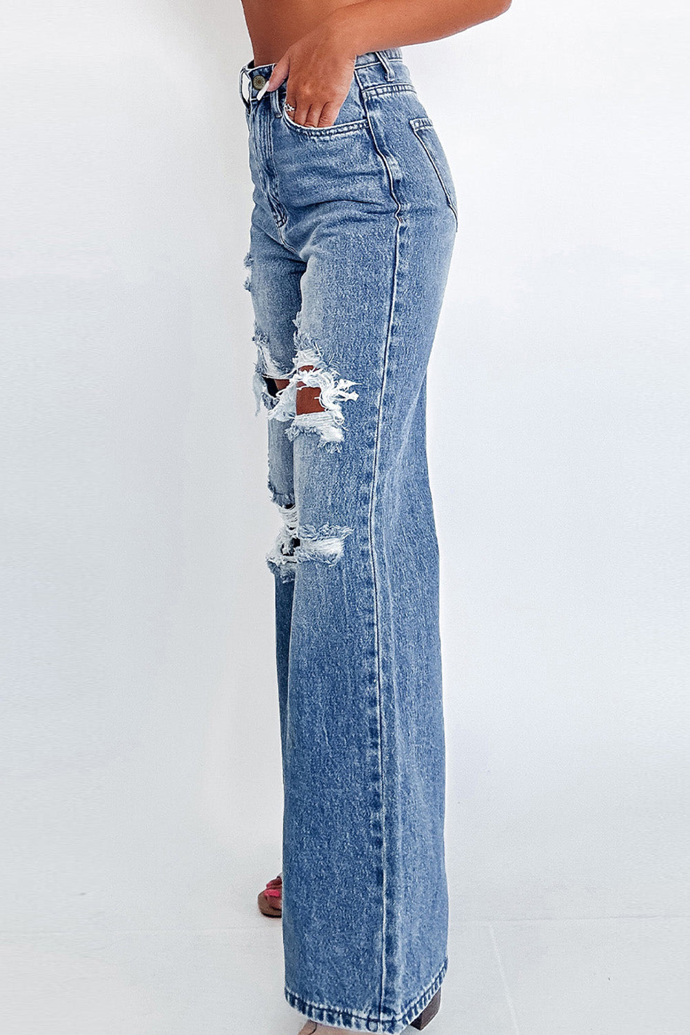 Comfy Classic Washed Distressed Wide-Leg Jeans