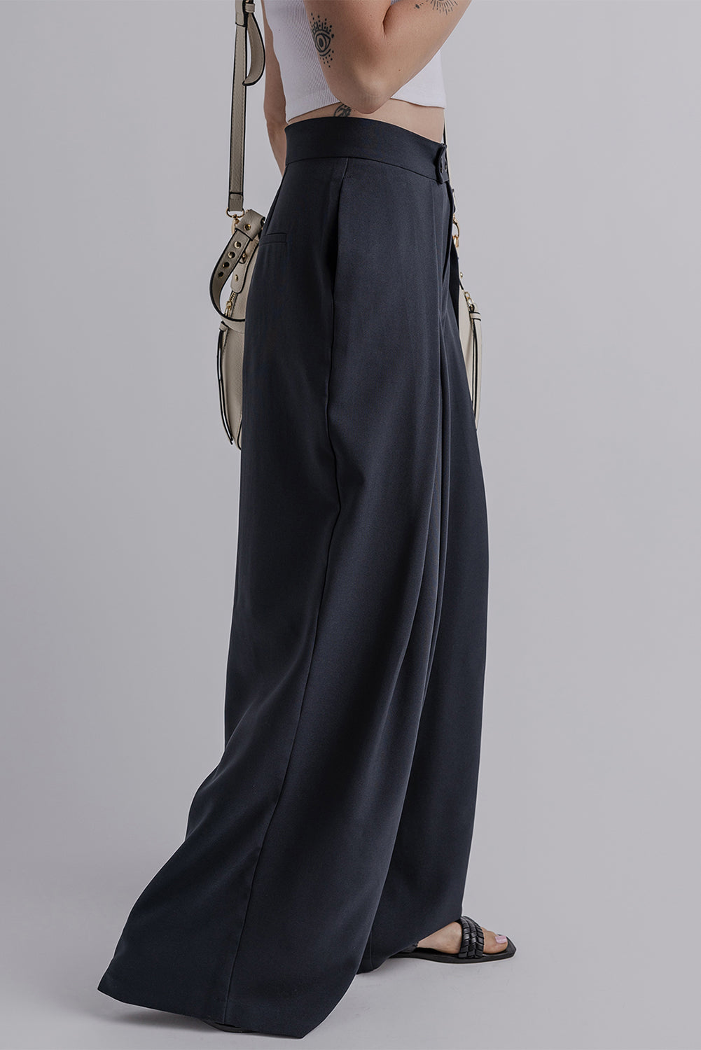 Classic Pleated Wide-Leg Trousers