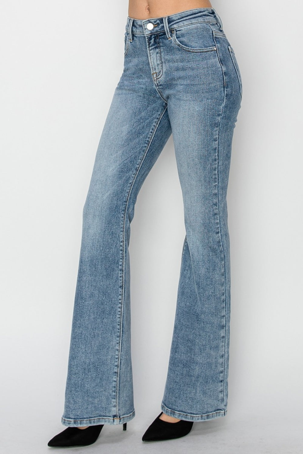 Chic Mid Rise Bootcut Jeans (O - 3X)