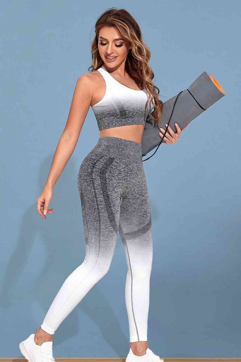 Chic Gradient Athleisure Tank Outfit